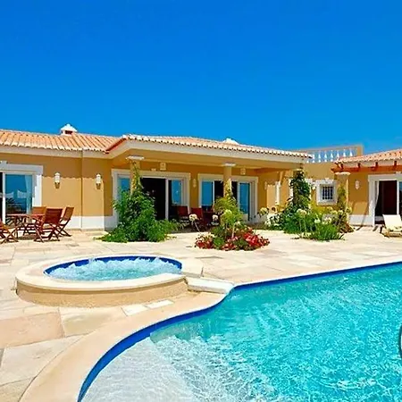 Praia Da Luz Sleeps 10 Pool Air Con Wifi Villa Mato Porcas