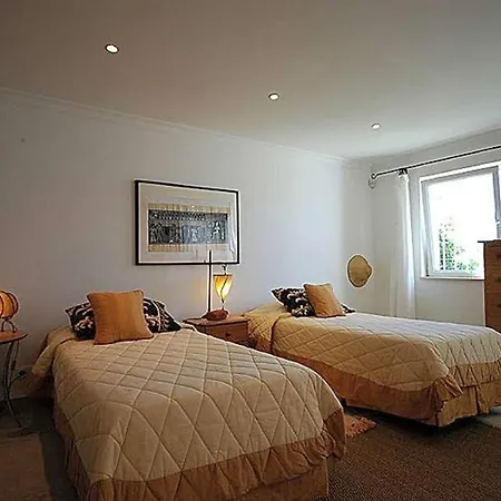 Praia Da Luz Sleeps 10 Pool Air Con Wifi Villa